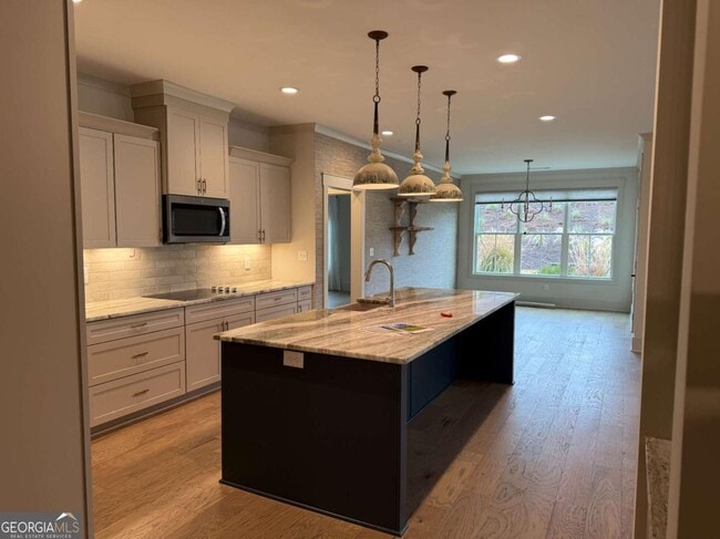 Building Photo - 1181 Hidden Hills Cir