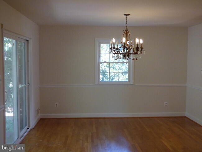 Building Photo - 7815 Fulbright Ct