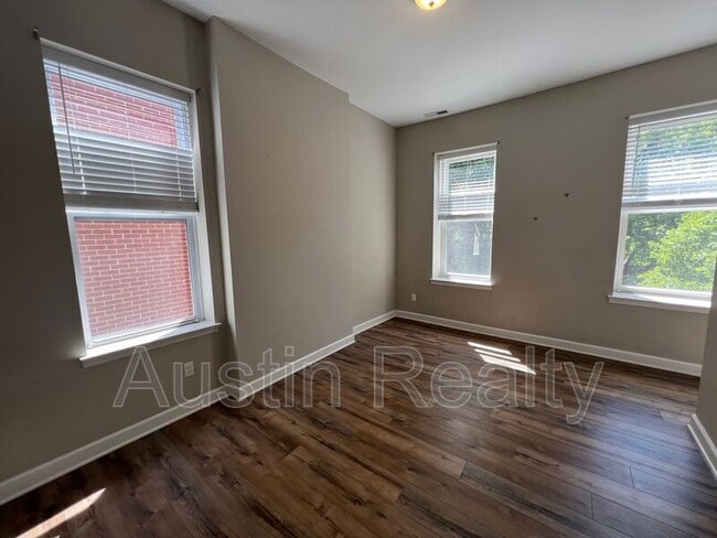 Building Photo - 3308 Lemp Ave