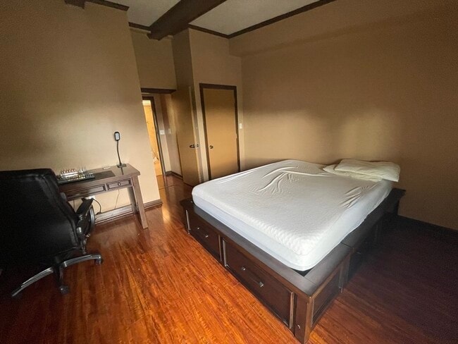 Building Photo - 44 Broadlawn Dr