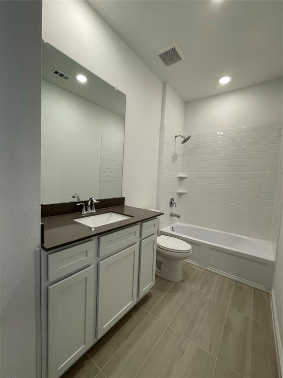 Building Photo - 5531 Holly Hvn Ct