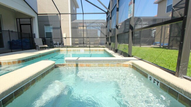Building Photo - 2960 Buccaneer Palm Rd