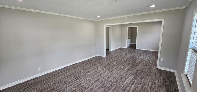 Building Photo - 215 San Jacinto St