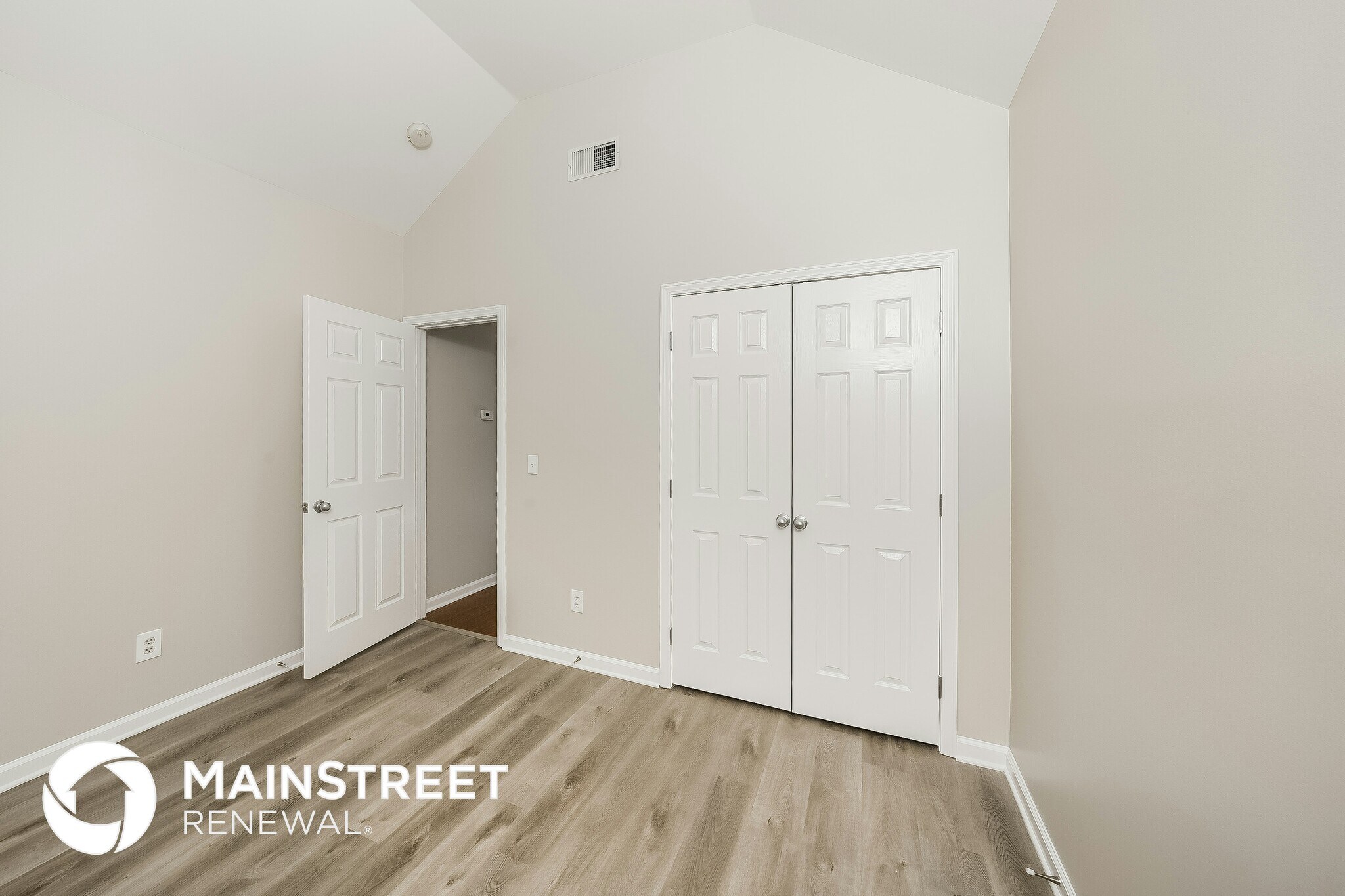 Building Photo - 485 Fox Run Cir