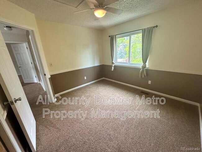 Building Photo - 1427 McIntosh Ave
