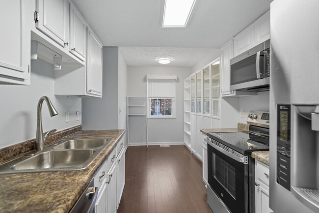 Building Photo - Three Bedroom Condo in West Chester!