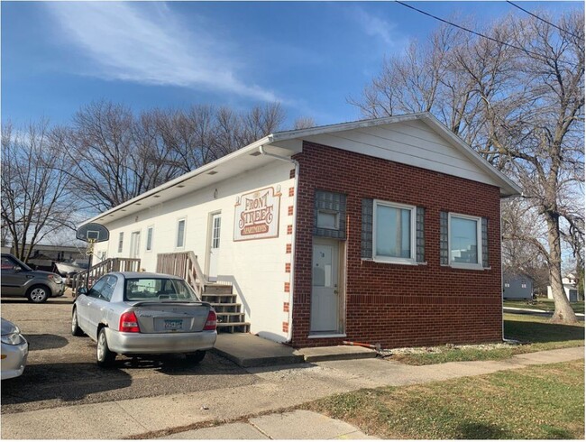 Primary Photo - Front Street Apartments