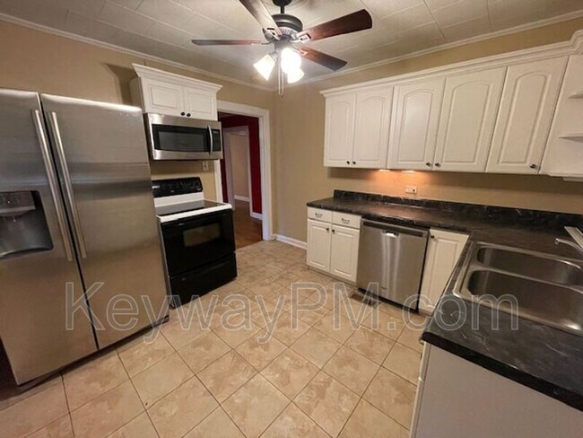 Building Photo - 3517 Trolley Line Rd