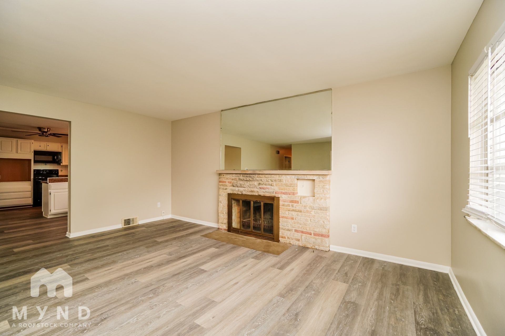 Building Photo - 1053 Wiltshire Rd