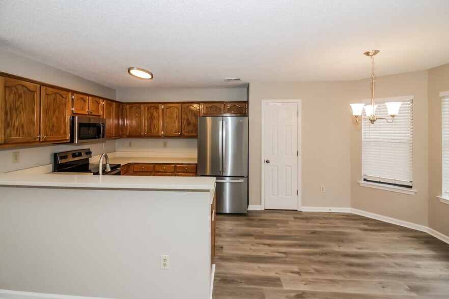 Building Photo - 6848 Stevenwoods Ave