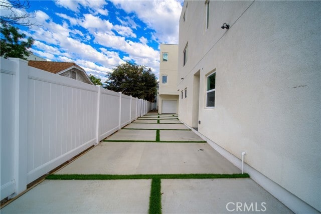 Building Photo - 257 S Ave 54