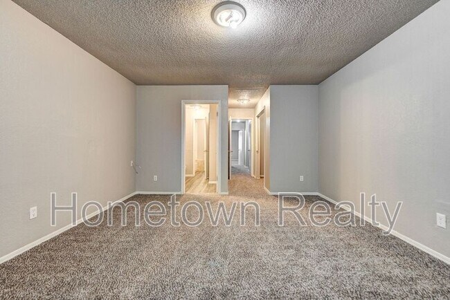 Building Photo - 310 NW 118th St