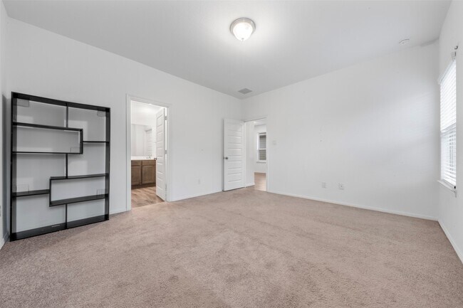 Building Photo - 16639 Spirit St