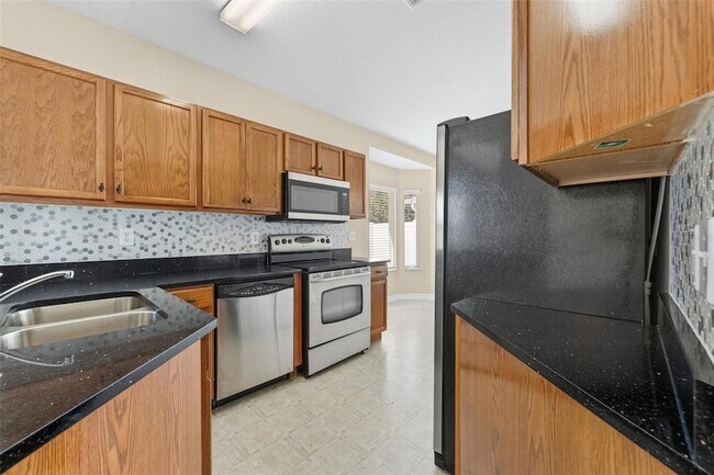 Building Photo - 10238 Perthshire Cir