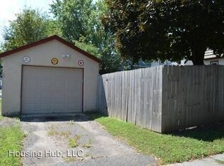 Building Photo - 3 br, 1 bath House - 3250 Humboldt Ave N