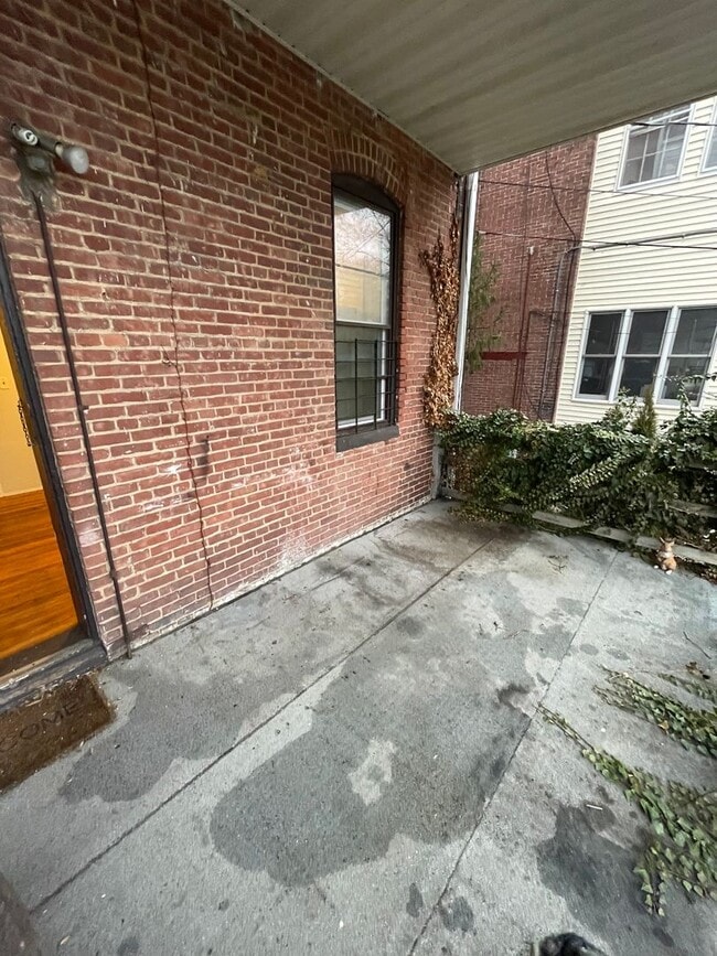 Building Photo - 2917 N Calvert St