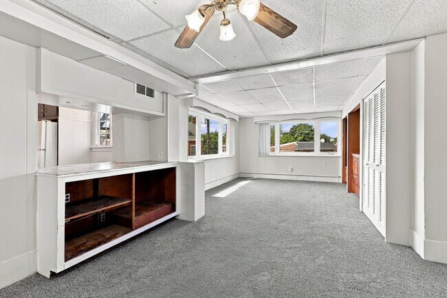 Building Photo - 849-851 Manor St
