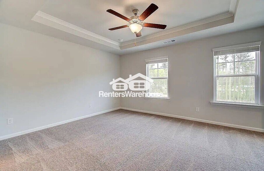 Building Photo - 3203 Bateman Drive SE