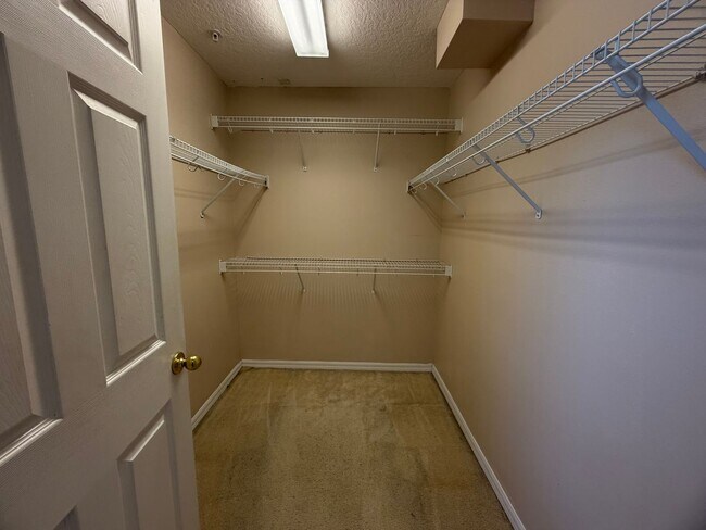 Building Photo - Beautiful 3BR/2.5BA Townhome in Gated Nona Preserve | Lake Nona