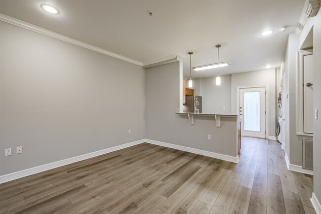 Building Photo - 3501 Chenevert St