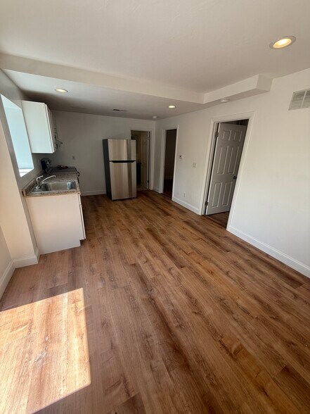 Building Photo - 2 Guertin St