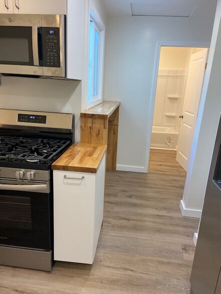 Building Photo - 408 West St