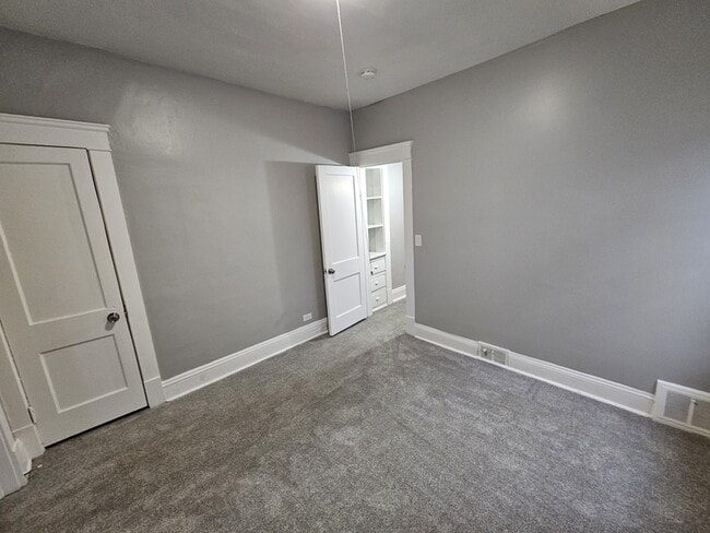 Building Photo - 12717 Parkhill Ave