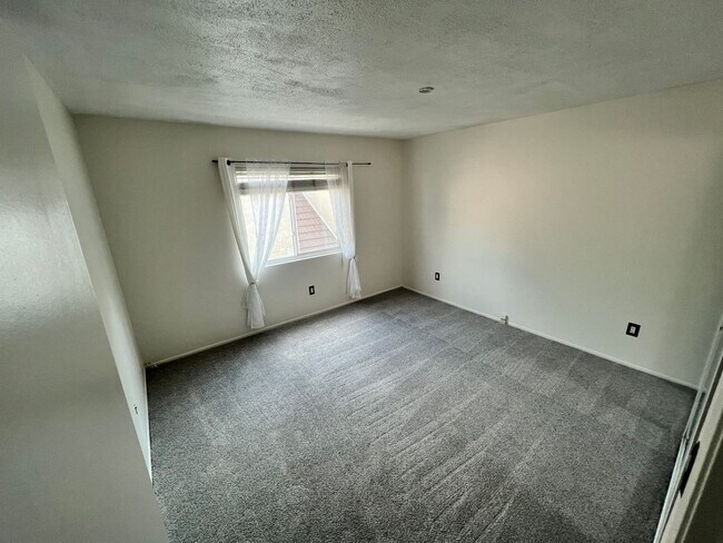 Building Photo - Pacific Grove Home for Rent in Canyon Coun...