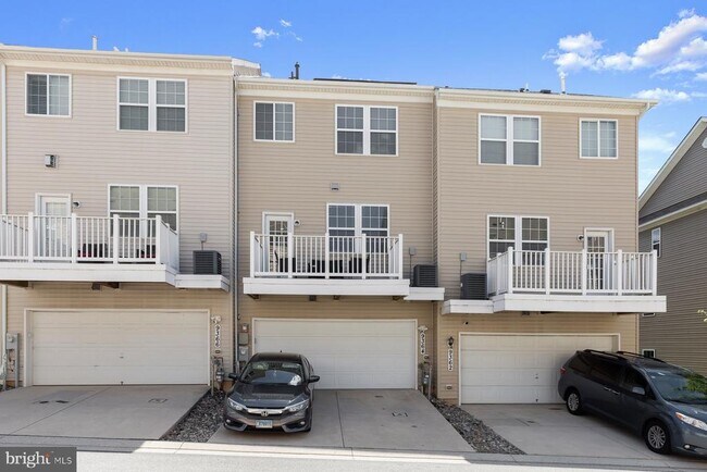 Building Photo - 9364 Paragon Way