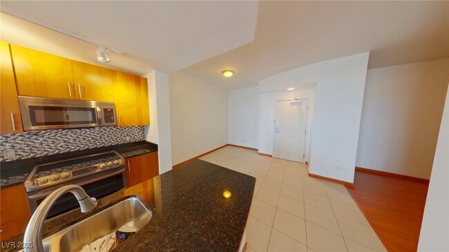 Building Photo - 200 W Sahara Ave
