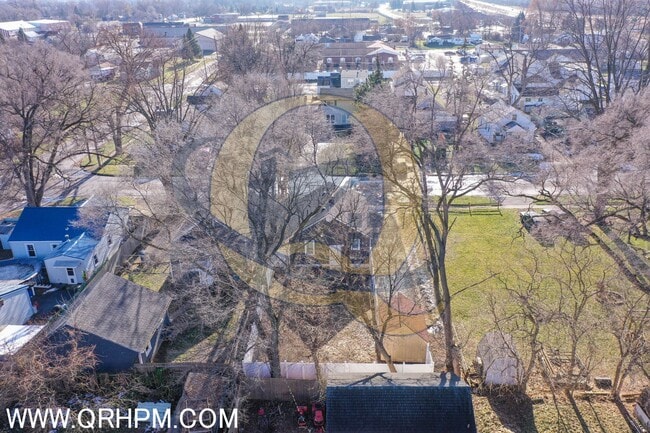 Building Photo - Available Now in Burton!!!