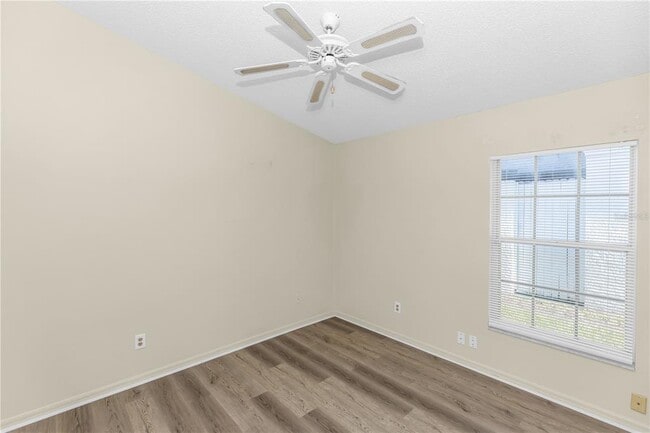 Building Photo - 5910 Petunia Ln