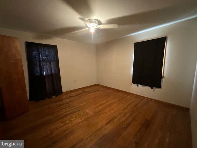Building Photo - 404 S Coldbrook Ave