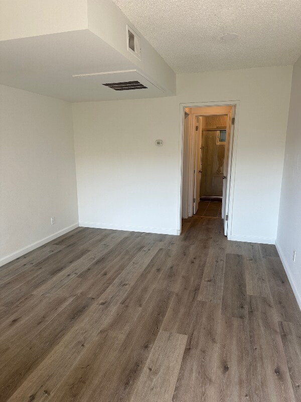 Building Photo - 1317 W 97th St