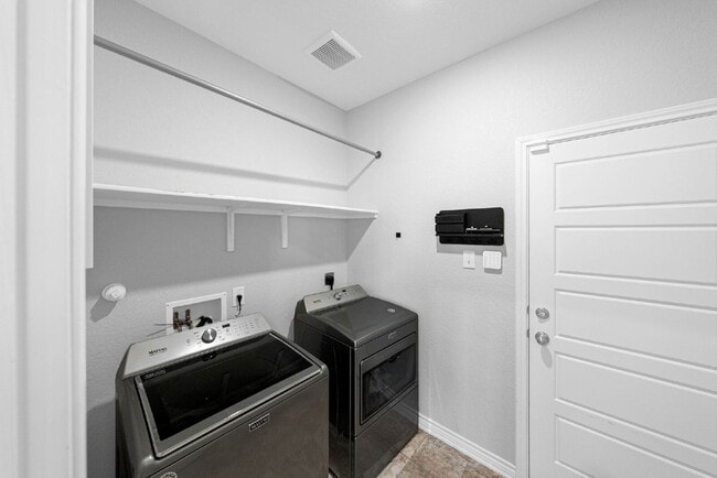 Building Photo - 9411 Copperway