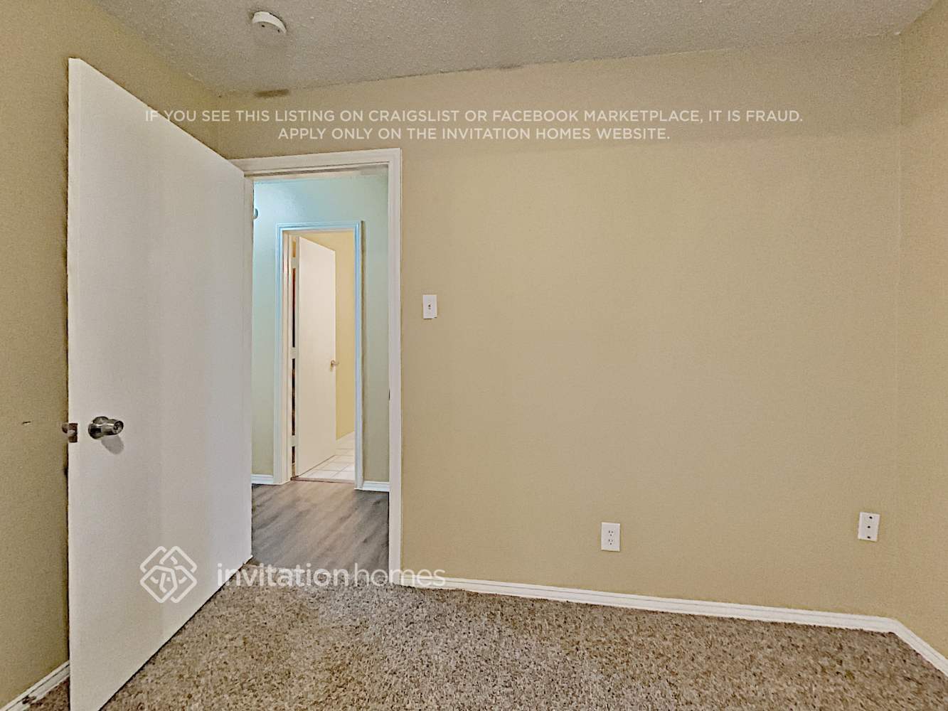 Building Photo - 150 Valleyglen Dr