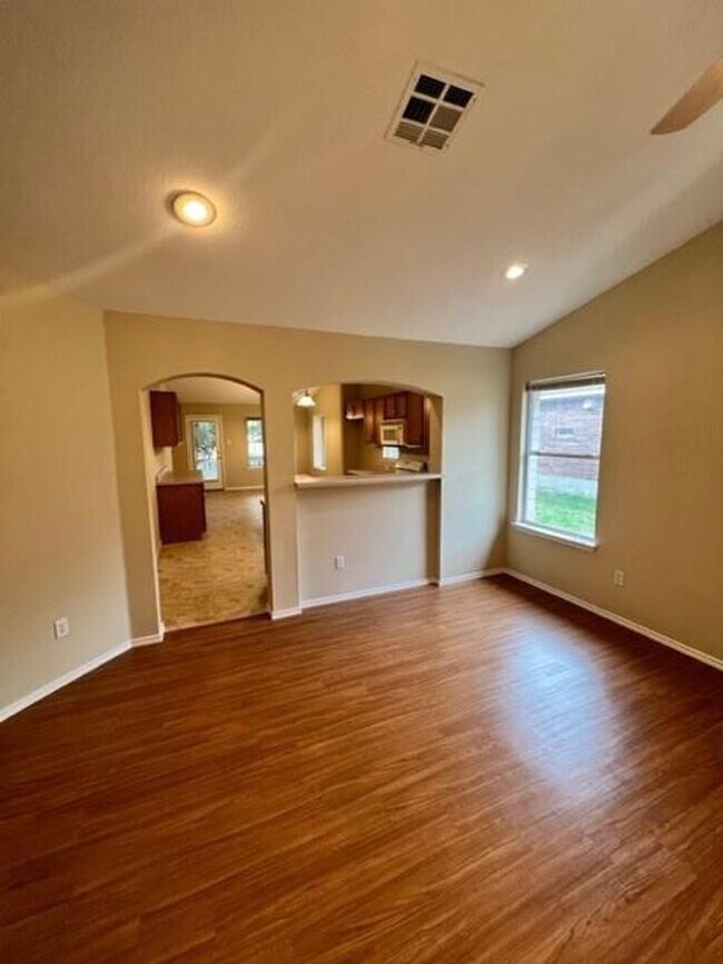 Building Photo - Cedar Park Towncenter / One Story / 4 bedrooms / Leander ISD