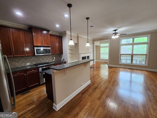 Building Photo - 10856 Ellicot Way