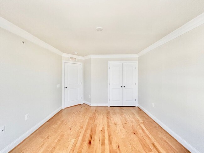 Building Photo - 140 Copley Cir