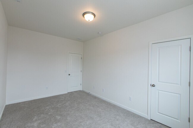 Building Photo - Stunning 4BD/3BA Home in Wolf Ranch – Mode...