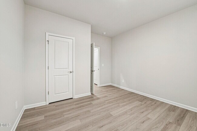 Building Photo - 928 Grand Mesa Dr