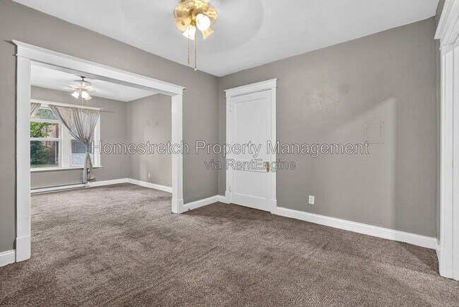 Building Photo - 3107 Osceola St