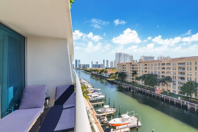 Building Photo - 2950 NE 188th St