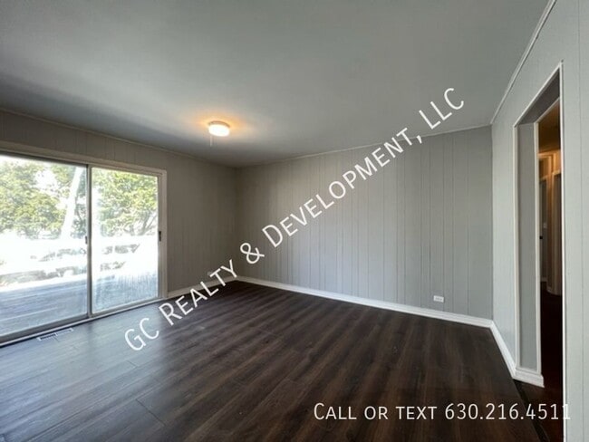 Building Photo - 22W220 Burr Oak Dr