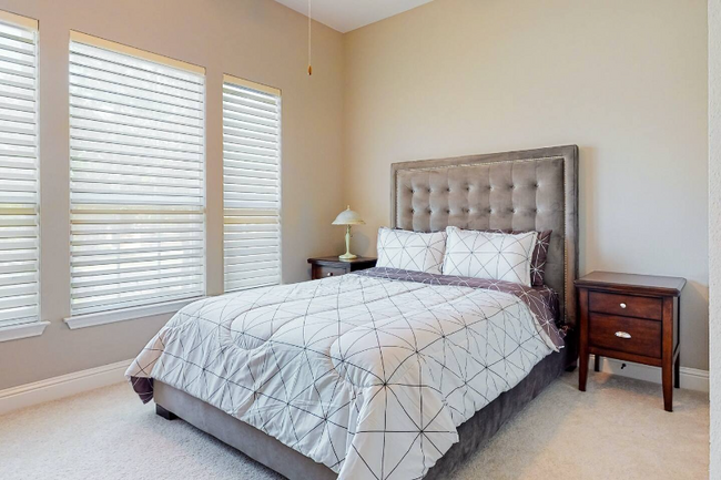 Building Photo - 6809 Teulada Dr
