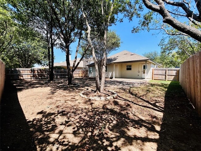 Building Photo - 468 Clarence Ct
