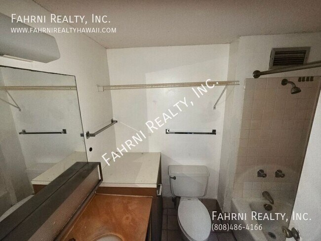Building Photo - 85-175 Farrington Hwy-#B402