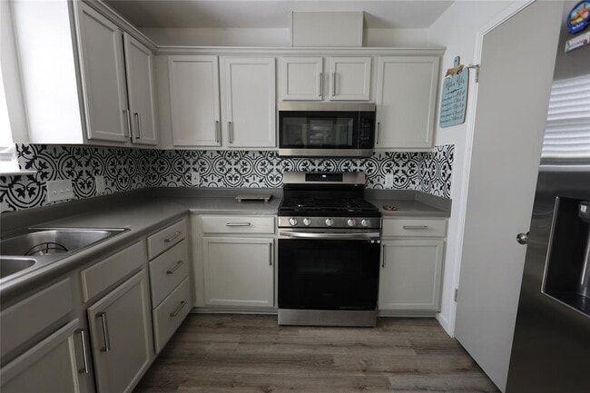 Building Photo - 4912 Dovercliff Cove