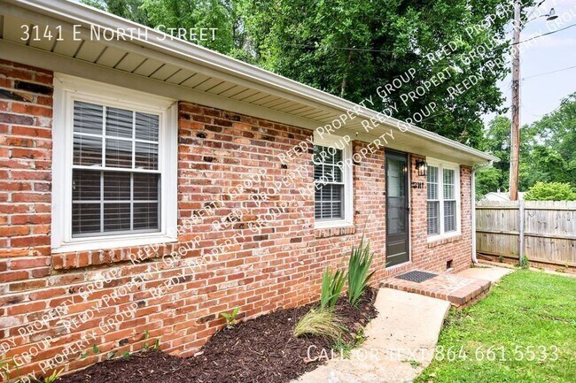 Building Photo - 3141 E North St