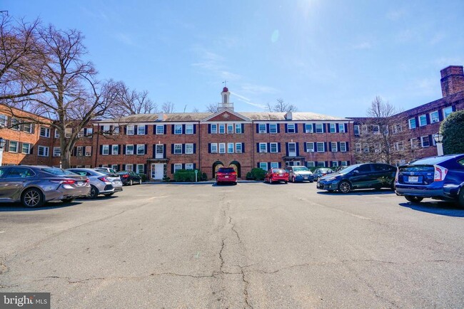 Building Photo - 5110 Columbia Pike
